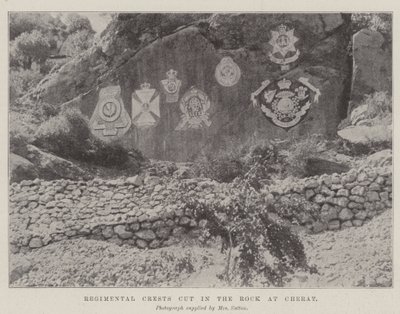 Regimental Crests leikattu kallioon Cheratissa tekijältä English Photographer