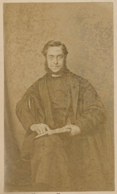 Reverend Tooth tekijältä English Photographer