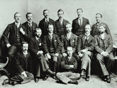 Rosendale Road School: opettajaryhmä, 1897 tekijältä English Photographer
