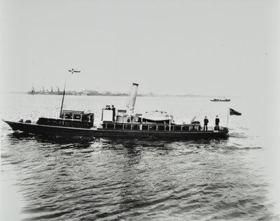 S.S. Beatrice, laiva Thamesilla, 1898 tekijältä English Photographer