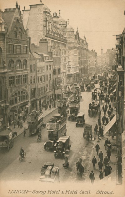 Savoy Hotel ja Hotel Cecil, Strand, Lontoo tekijältä English Photographer