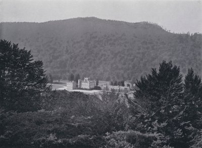 Skotlanti: Taymouth Castle (m/w kuva) tekijältä English Photographer