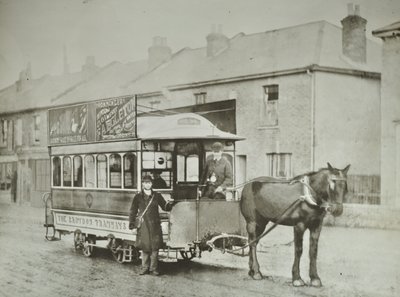 Croydon Tramways Companyn yksihevosvaunu Red Deerin päätepysäkillä, 1885 tekijältä English Photographer