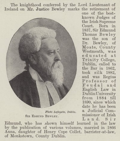 Sir Edmund Bewley tekijältä English Photographer
