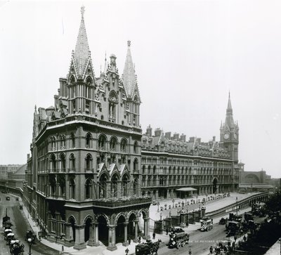 St Pancrasin rautatieasema; valokuva huhtikuulta 1899 tekijältä English Photographer