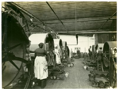 Tapettipainatus, Hughesin tehdas nro 2, 1923 tekijältä English Photographer
