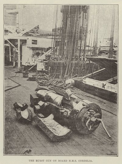 Burst Gun HMS Cordeliassa tekijältä English Photographer