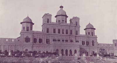 Klubi, Lucknow tekijältä English Photographer