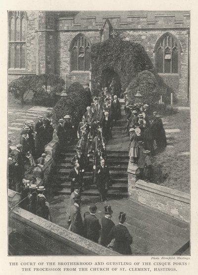 Cinque Portsin veljeskunnan ja Vierailun hovi, kulkue St Clementin kirkosta, Hastings tekijältä English Photographer