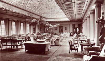 First Class Lounge HMS Homericin laivalla tekijältä English Photographer