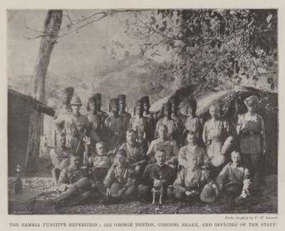 Gambian rangaistusretkikunta, Sir George Denton, eversti Brake ja esikunnan upseerit tekijältä English Photographer