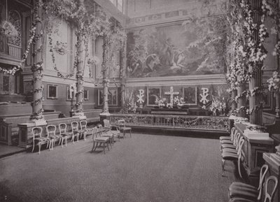 Edesmennyt kuningatar Victorian yksityinen kappeli, Buckinghamin palatsi tekijältä English Photographer