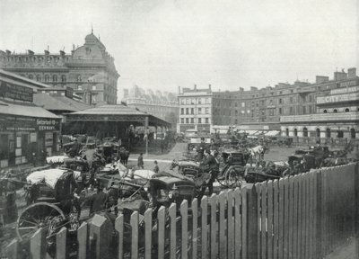 Victorian asema, yleinen näkymä asemapihalle (m/w kuva) tekijältä English Photographer