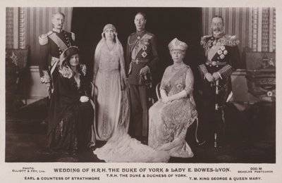 Yorkin herttua H R H:n ja Lady E Bowes-Lyonin häät tekijältä English Photographer