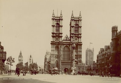 Westminster Abbeyn länsirintama tekijältä English Photographer