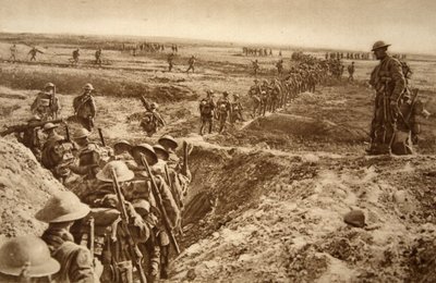 Brittijalkaväki etenee eteenpäin Cambrailla 1914-1919 tekijältä English School