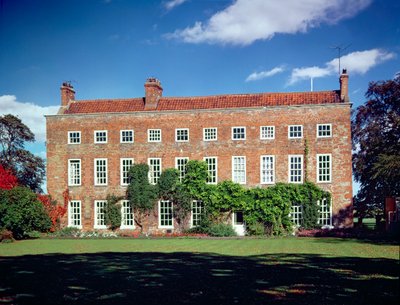 Ulkokuva Low Middleton Hallista, Middleton St. Georgesta, Durhamista tekijältä English School