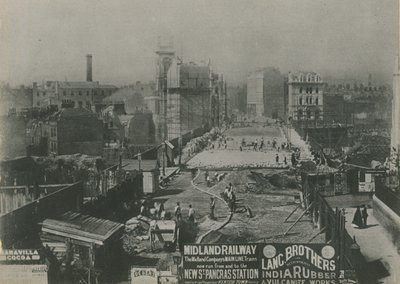 Holbornin viadukti rakenteilla vuonna 1869 tekijältä English School