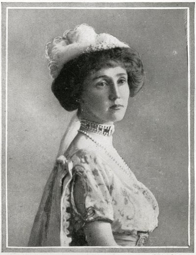 Lady Rothes, yksityiskohta RMS Titanicin matkustajista, elokuvasta The Sphere, 27. huhtikuuta 1912 (litho) (katso myös 450780) tekijältä English School