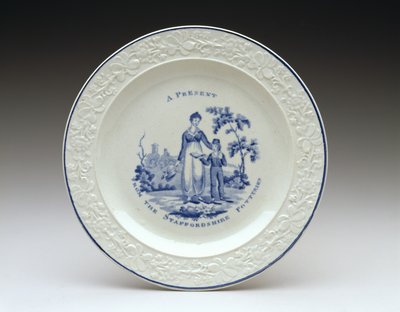 Lauta, c. 1820 (lyijylasitettu keramiikka siirtopainatuksella) tekijältä English School