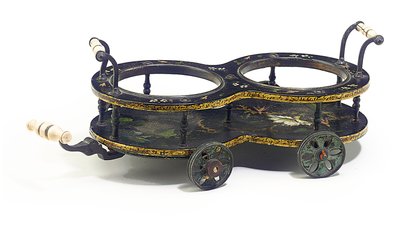 Regency-viinialus, William Leeson & Sons, n. 1820 (papier mache & ivory) (katso myös 441500) tekijältä English School
