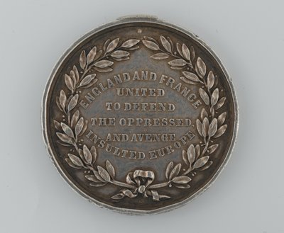 Hopeinen isänmaallisen rahaston mitali Englannin ja Ranskan liittouman muistoksi 1854, jonka myönsi Doverin pormestari, 1855 tekijältä English School