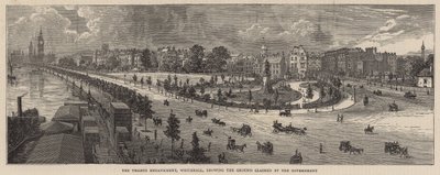 Thames Embankment, Whitehall, jossa näkyy hallituksen vaatima maaperä tekijältä English School