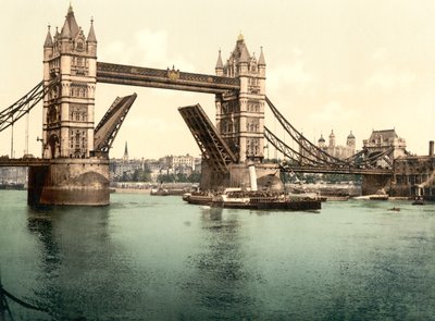 Tower Bridge, Lontoo (käsin värjätty valokuva) tekijältä English School