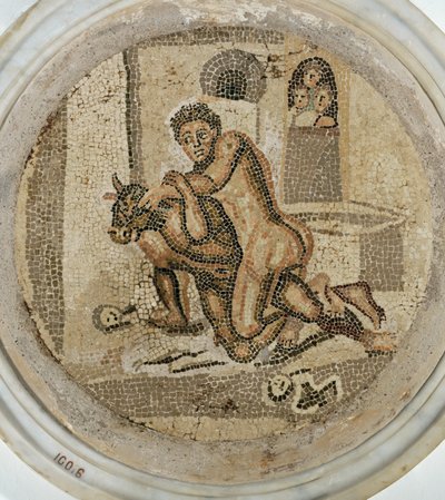 Theseus taistelee minotaurusta vastaan, Tondo tekijältä Erich Lessing