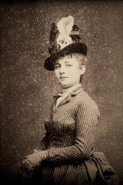 Camille Claudel (1864-1943). Valokuva muotokuva noin 1886, kirjoittanut Etienne Carjat (1828-1906). Nosto. Museum of Fine Arts of Poitiers (Ranska). tekijältä Etienne Carjat