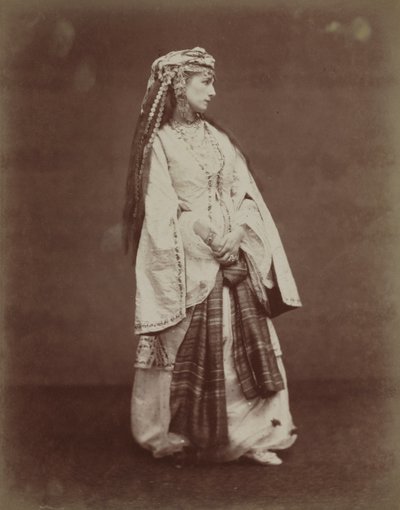 Voltairen Sarah Bernhardt Zairessa, 1874. tekijältä Etienne Carjat