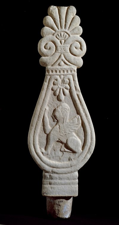 Etruskien sivilisaatio: haudan stele gres decoreessa leijonan siiven siluetista Londasta Italiasta. 550-500 eaa. Firenze, Museo Archeologico tekijältä Etruscan