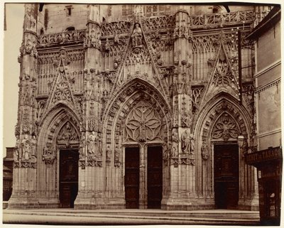 Abbeville, Saint-Vulfran tekijältä Eugène Atget