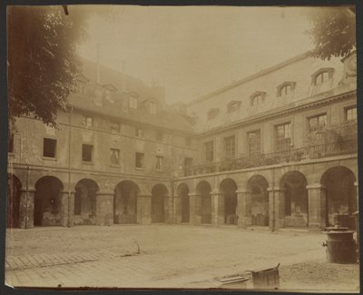 [Kaaripihalla] tekijältä Eugène Atget