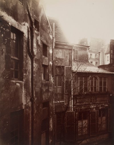 Rouenilainen sisäpiha tekijältä Eugène Atget