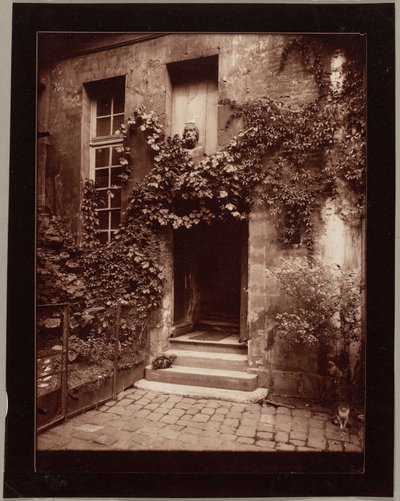 Rouenin sisäpiha tekijältä Eugène Atget