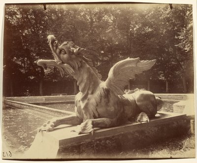 Grand Trianon, Dragon, tekijänä Hardy tekijältä Eugène Atget