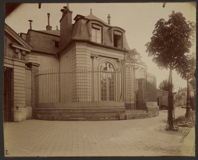 Hospice Debrousse, entinen Philippe Egalité -puisto – Rue de Bagnolet 148 (Charonne) tekijältä Eugène Atget