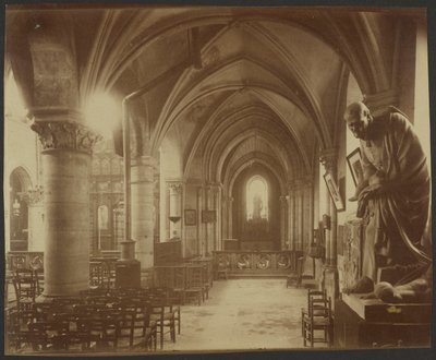 Saint-Julien-le-Pauvre tekijältä Eugène Atget