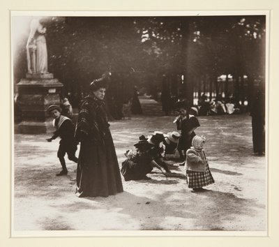 Lapset - Luxemburgin puutarha tekijältä Eugène Atget