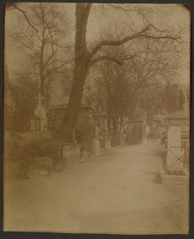 Père Lachaise tekijältä Eugène Atget