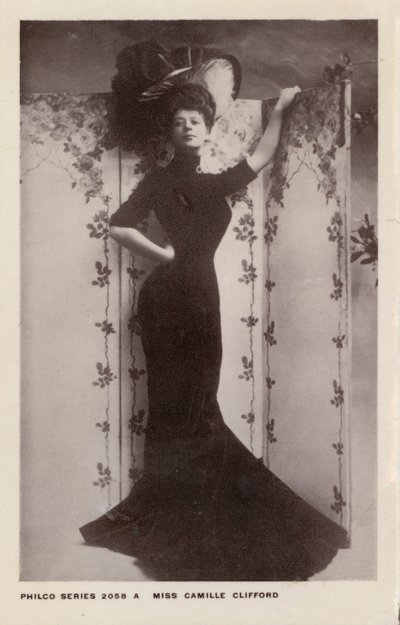 Camille Clifford, belgialaissyntyinen näyttelijä (m/w kuva) tekijältä European Photographer