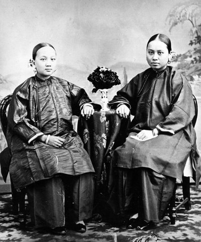 Hong Kong Girls, noin 1870-luku tekijältä European Photographer
