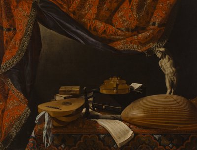 Asetelma soittimien kanssa, kirjoja ja veistoksia, c. 1650 tekijältä Evaristo Baschenis