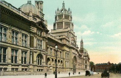 Victoria and Albert Museum, 1900-luku. tekijältä Eyre and Spottiswoode