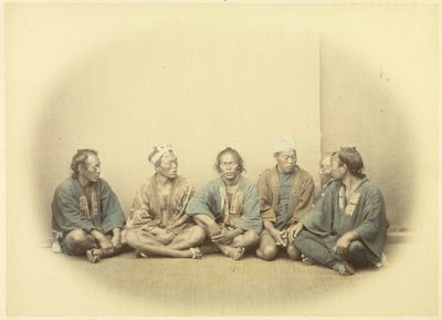 [Ryhmä japanilaisia vuokratyöntekijöitä] tekijältä Felice Beato
