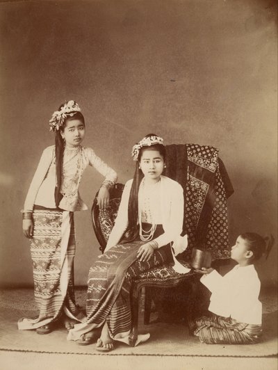 Burman prinsessat tekijältä Felice Beato