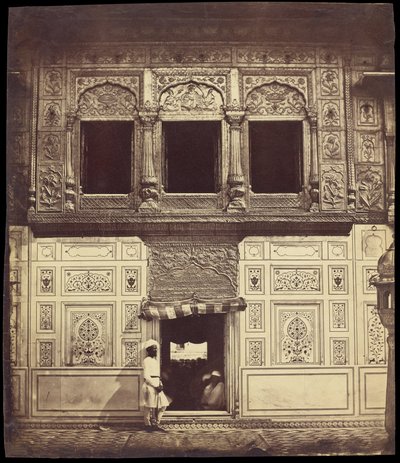 Sikh-temppelin sisätilat ja marmorimosaiikki tekijältä Felice Beato