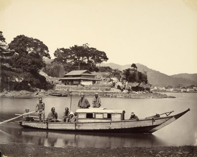 [Japanilainen romualus kanavassa, Nagasaki] tekijältä Felice Beato