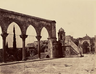 Jäsen Temppelin aukiolla (Jerusalem) tekijältä Félix Bonfils